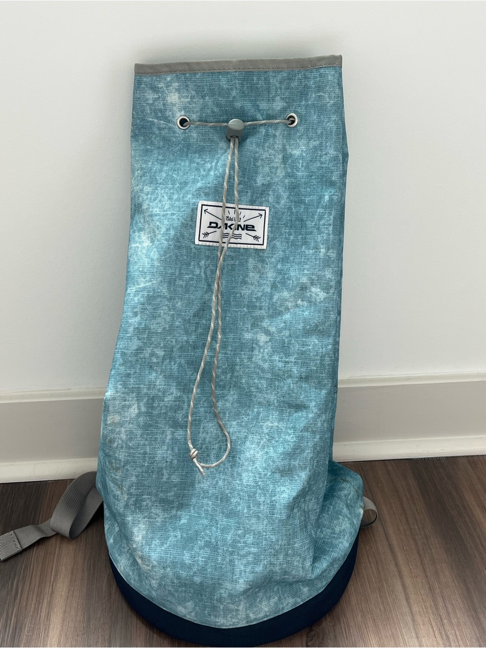 Dakine Teal and Navy Drawstring/ cinch backpack